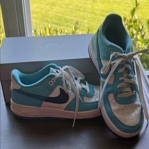 Nike Kids Air Force 1 Aqua and White Sneakers